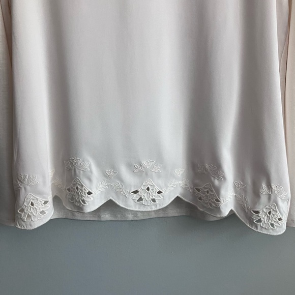 LOFT Off White Mixed Fabric Long Sleeve Scalloped Hem Blouse Size S - Picture 4 of 9